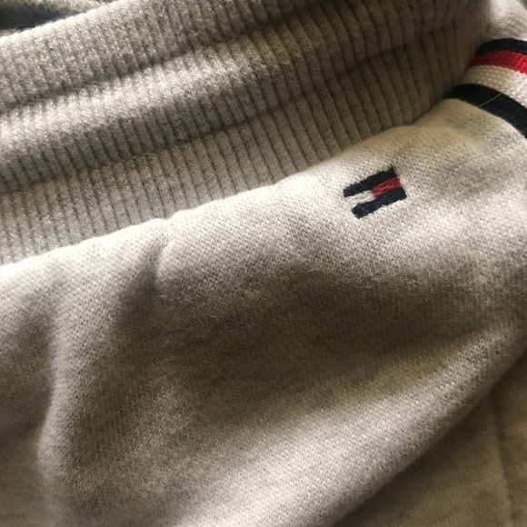 tommy hilfiger sweatpants - Picture 3 of 4